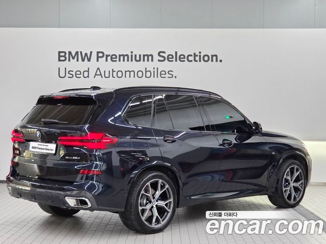 BMW X5 xDrive 30d M Sport — пробег 15 500 км — фото 2 из 5