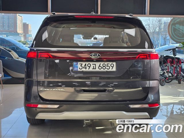 Kia Carnival Diesel 9-Seater Prestige — пробег 158 703 км — фото 5 из 5