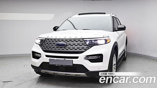 Ford Explorer 2.3 LimIted 4WD — пробег 66 704 км — фото 3 из 5