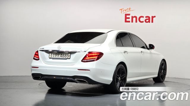 Mercedes-Benz E-Class из Кореи Encar
