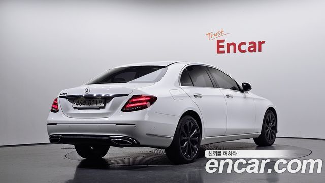 Mercedes-Benz E-Class из Кореи Encar