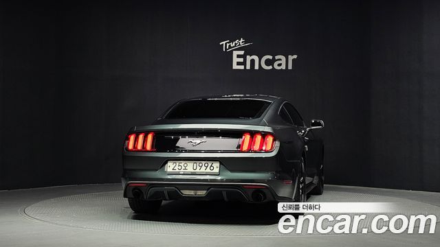 Ford Mustang Coupe — пробег 158 012 км — фото 4 из 5