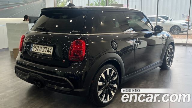 Mini Cooper Classic Third Generation — пробег 27751 км