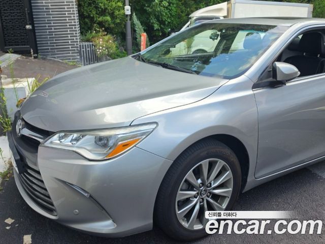 Toyota Camry 2.5 XLE — пробег 89777 км