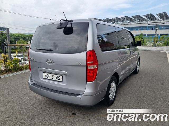 Hyundai Starex 12-Seater Wagon Smart — пробег 236 424 км — фото 5 из 5