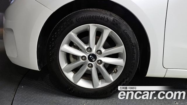 Kia K3 из Кореи Encar