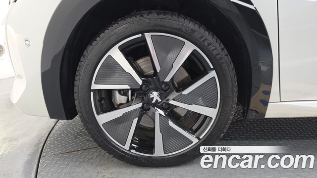 Peugeot 208 GT — пробег 4 757 км