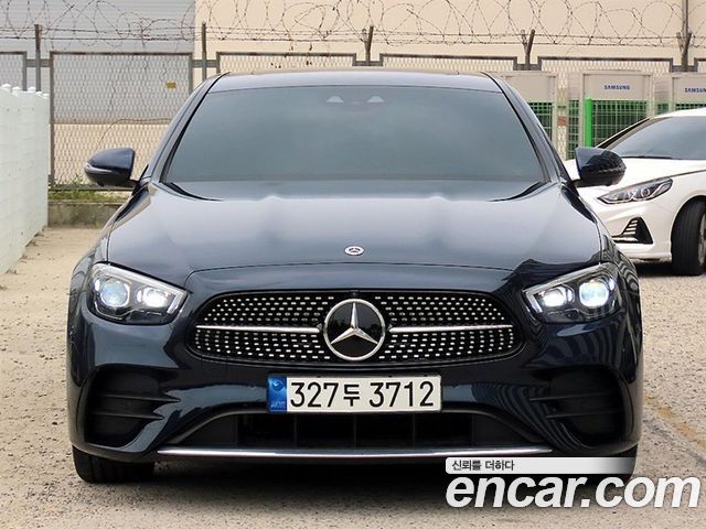 Mercedes-Benz E-Class E250 AMG Line — пробег 14327 км