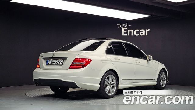 Mercedes-Benz C-Class из Кореи Encar