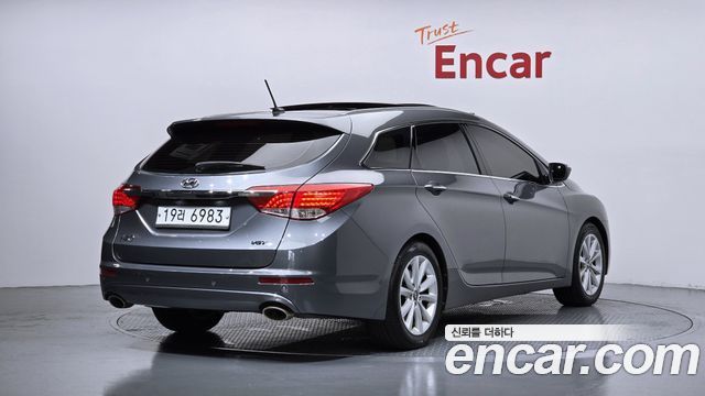 Hyundai i40 1.7 VGT Modern 2011 — пробег 195 766 км