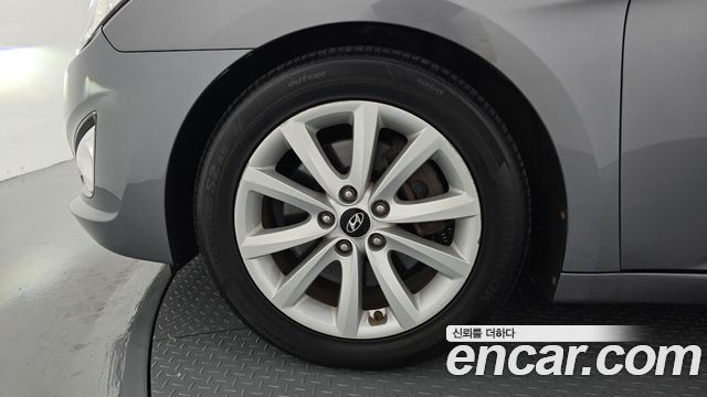 Hyundai i40 1.7 VGT Modern 2011 — пробег 195 766 км