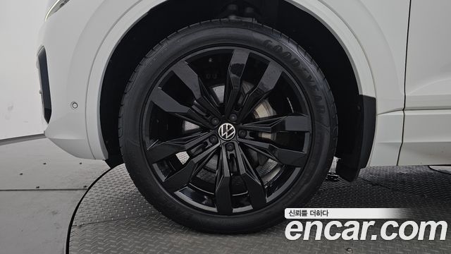 Volkswagen Touareg из Кореи Encar