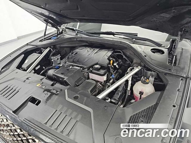 Genesis GV70 2.5T Gasoline AWD — пробег 135296 км