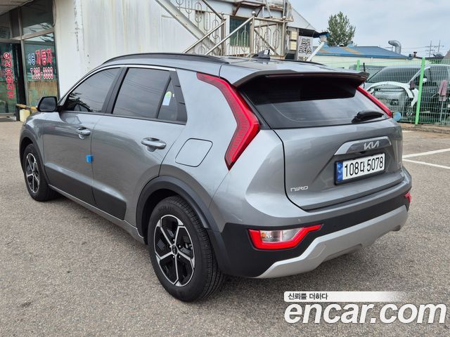 Kia Niro Trendy — пробег 21 834 км — фото 4 из 5