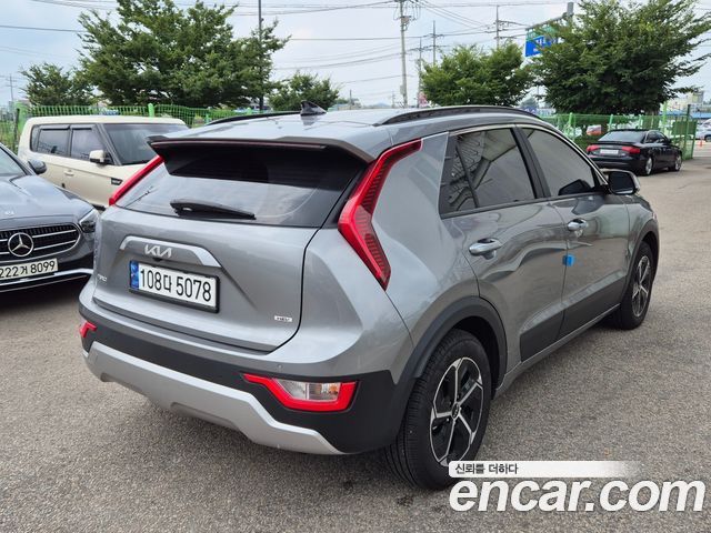 Kia Niro Trendy — пробег 21 834 км — фото 5 из 5