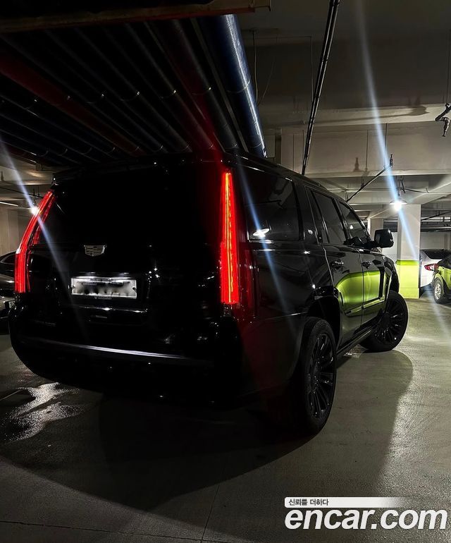 Cadillac Escalade 6.2 4th — пробег 51 300 км