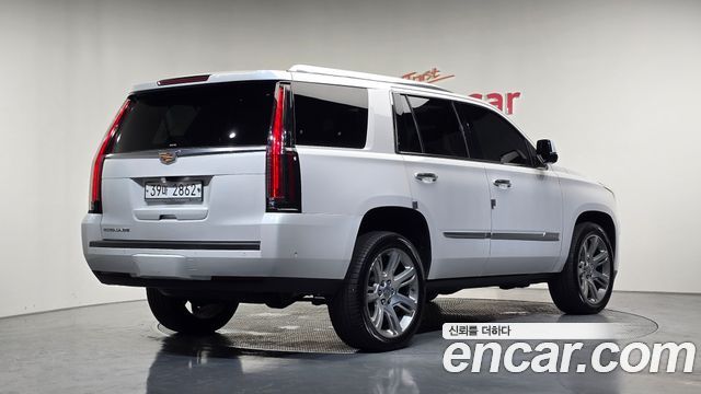 Cadillac Escalade 6.2 4th — пробег 81 510 км