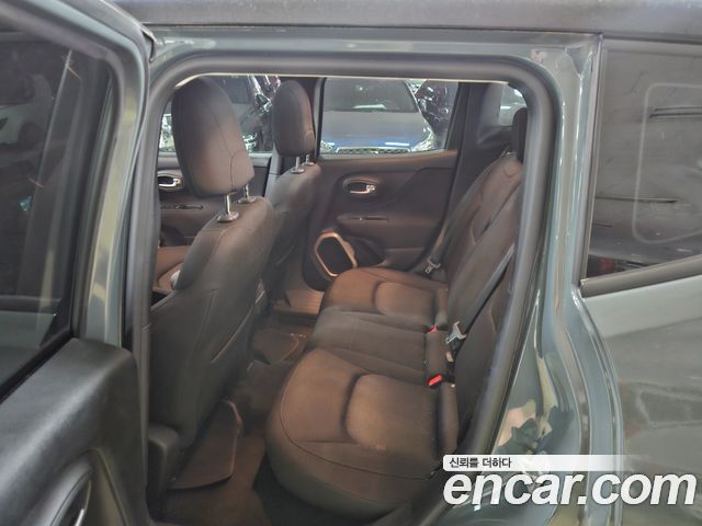 Jeep Renegade 2.4 Longitude 2016 — пробег 92 949 км