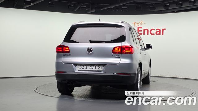 Volkswagen Tiguan 2.0 TDI Comfort 5N — пробег 191 036 км — фото 4 из 5