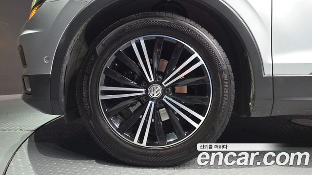Volkswagen Tiguan из Кореи Encar