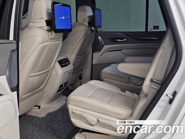 Cadillac Escalade 6.2 Premium Luxury Platinum — пробег 51 100 км