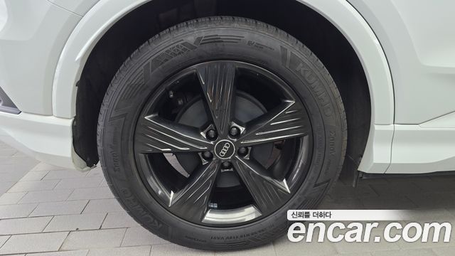 Audi Q4 e-tron из Кореи Encar