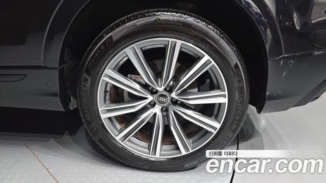 Audi Q8 из Кореи Encar