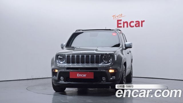 Jeep Renegade 1.3 Limited 2022 — пробег 32 015 км