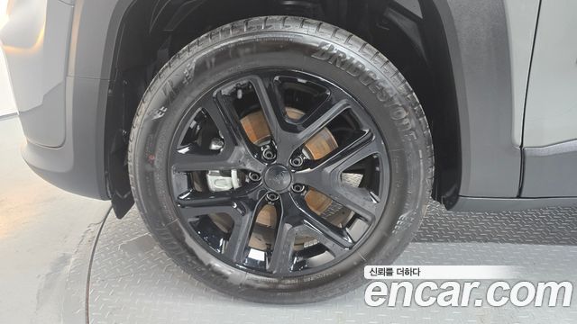 Jeep Renegade 1.3 Limited 2022 — пробег 32 015 км