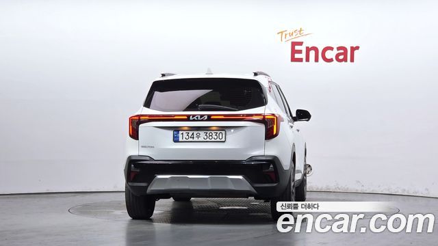 Kia Seltos из Кореи Encar