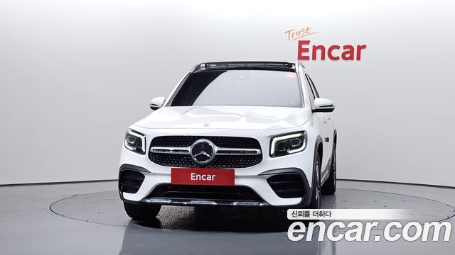 Mercedes-Benz GLB-Class GLB250 4MATIC — пробег 70 992 км — фото 3 из 5