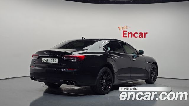 Maserati Quattroporte S Q4 3.0 V6 2015 — пробег 209 074 км
