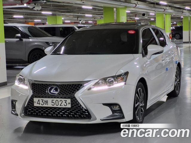 Lexus CT200h из Кореи Encar