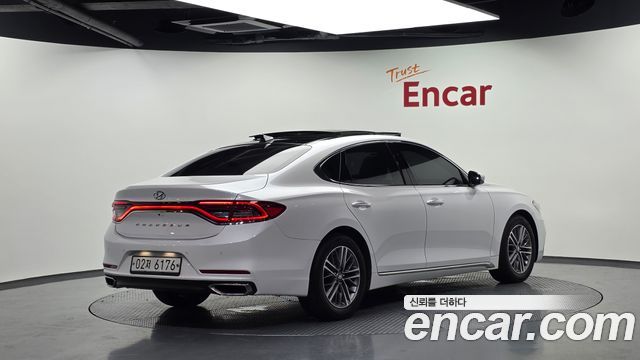 Hyundai Grandeur из Кореи Encar