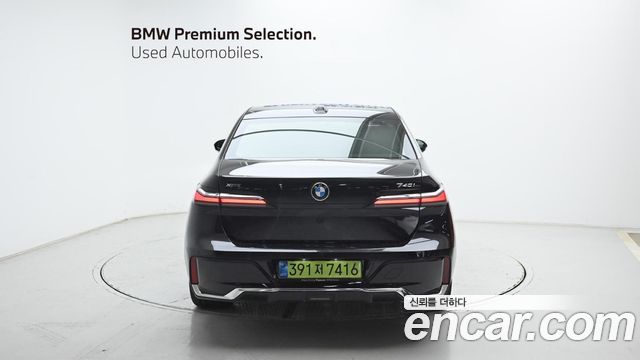 BMW 7-Series 740i xDrive M Sport — пробег 4 086 км — фото 4 из 5