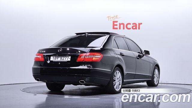 Mercedes-Benz E-Class из Кореи Encar
