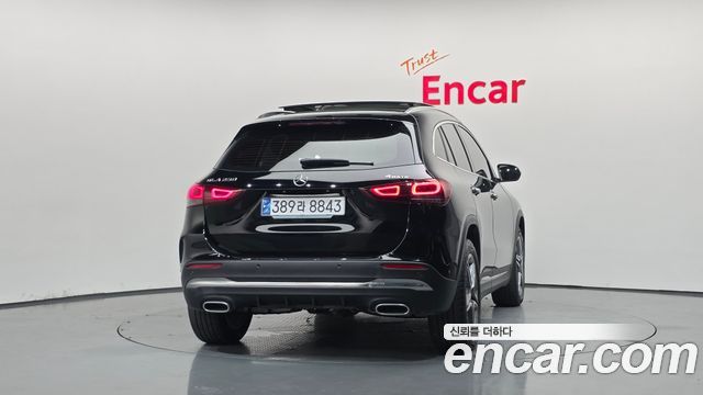 Mercedes-Benz GLA-Class GLA250 4MATIC — пробег 88 786 км — фото 4 из 5
