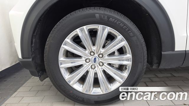 Ford Explorer 2.3 LimIted 4WD — пробег 32 254 км — фото 5 из 5