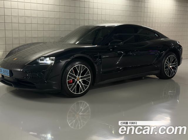Porsche Taycan 4S — пробег 18 000 км — фото 2 из 5