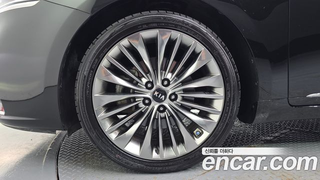 Kia K7 из Кореи Encar