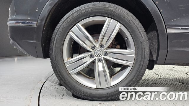 Volkswagen Tiguan из Кореи Encar