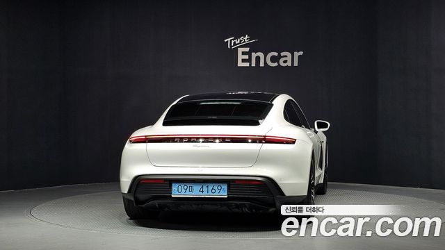 Porsche Taycan из Кореи Encar
