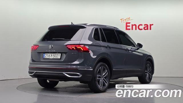 Volkswagen Tiguan 2.0 TDI 4Motion Prestige — пробег 78 954 км — фото 2 из 5