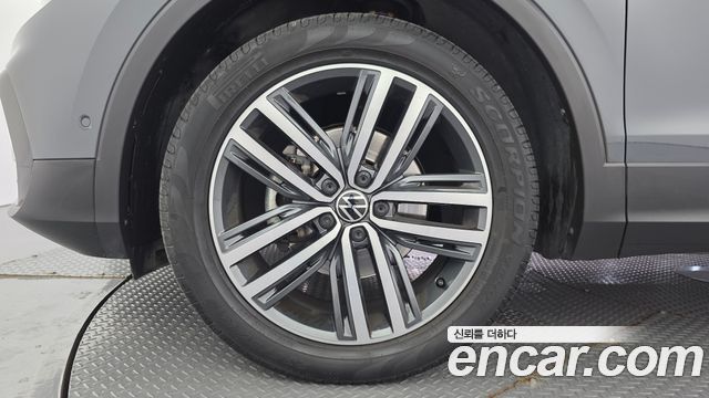 Volkswagen Tiguan 2.0 TDI 4Motion Prestige — пробег 78 954 км — фото 5 из 5