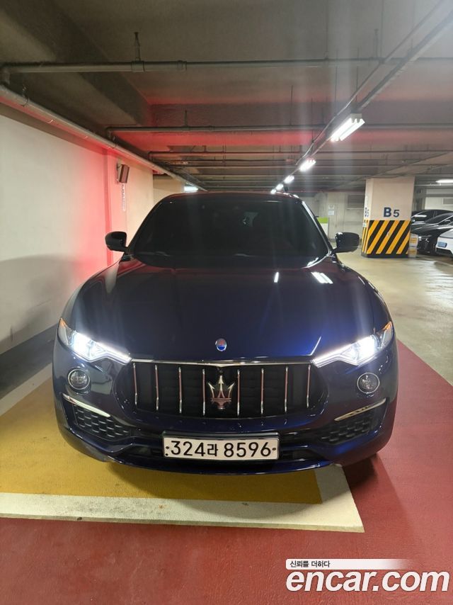 Maserati Levante 3.0 Diesel AWD GranLusso — пробег 163000 км