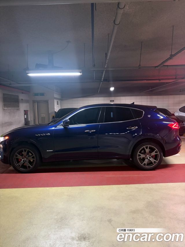 Maserati Levante 3.0 Diesel AWD GranLusso — пробег 163000 км