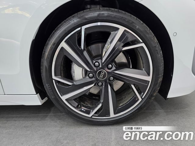 Audi A6 e-Tron из Кореи Encar