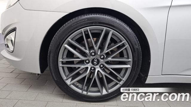 Hyundai i40 1.7 VGT Modern 2011 — пробег 143 857 км