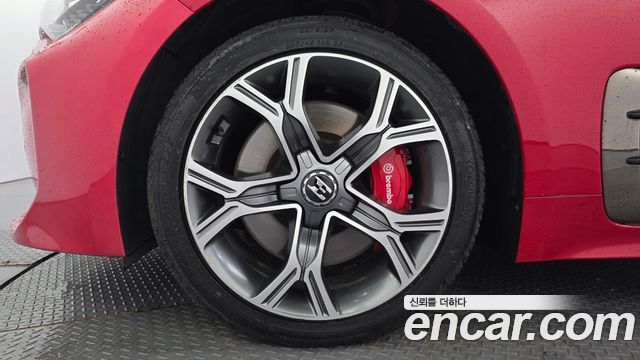 Kia Stinger из Кореи Encar