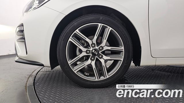 Kia K3 из Кореи Encar